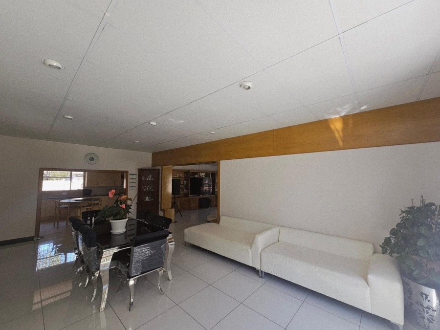 4 Bedroom Property for Sale in Ladybrand Free State